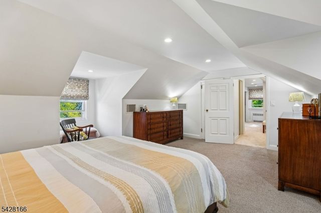 31 Jacobus Ave, Little Falls Twp., NJ 07424