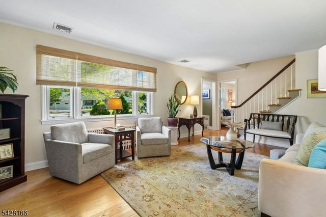 31 Jacobus Ave, Little Falls Twp., NJ 07424