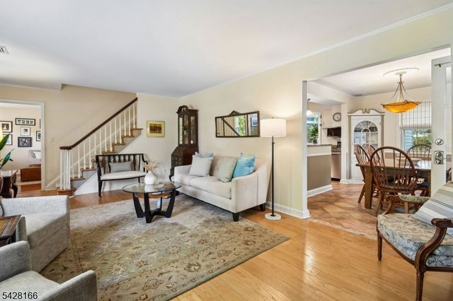 31 Jacobus Ave, Little Falls Twp., NJ 07424