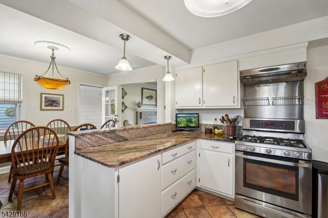 31 Jacobus Ave, Little Falls Twp., NJ 07424