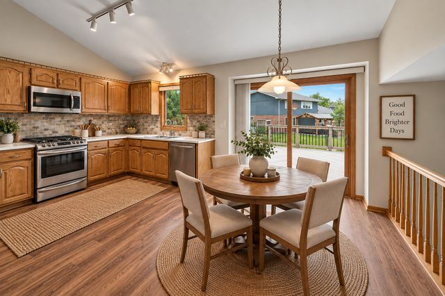 8424 Hollybrook Lane, Tinley Park, IL 60487