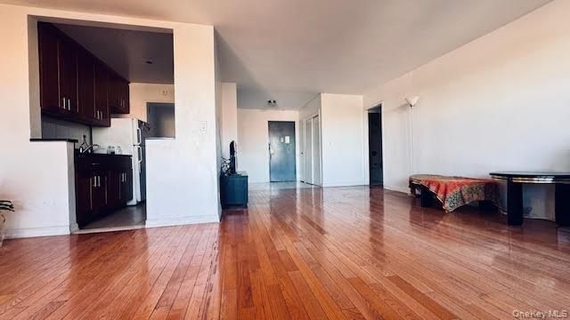 43-10 Kissena Boulevard 7J, Flushing, NY 11355