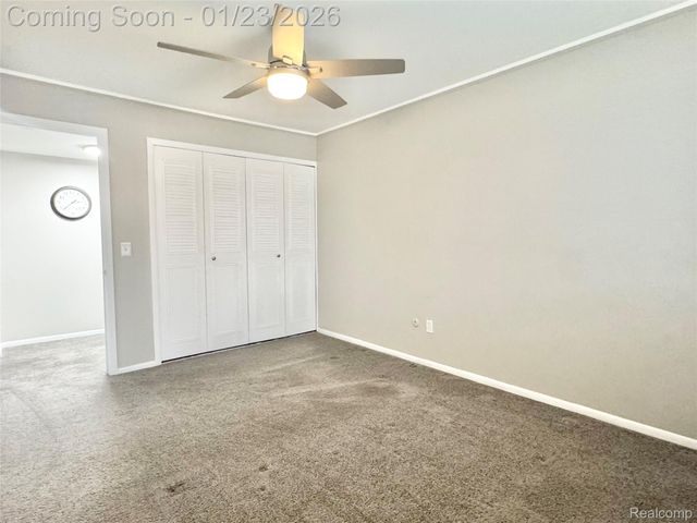 8211 DENWOOD Drive 6, Sterling Heights, MI 48312