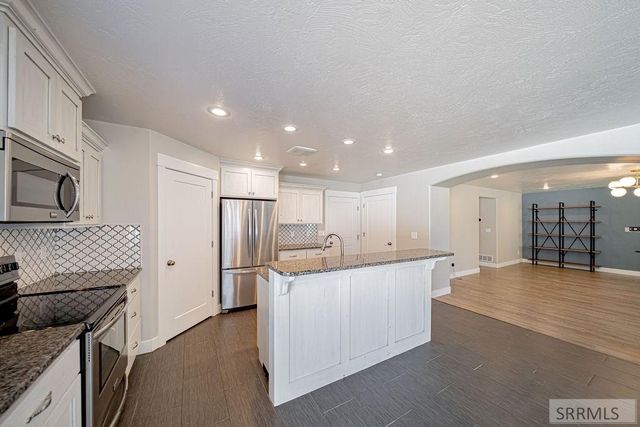 4230 Rockingham Circle, Idaho Falls, ID 83404