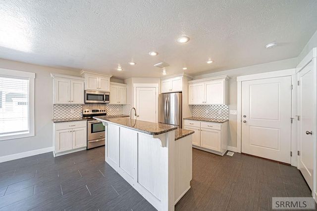 4230 Rockingham Circle, Idaho Falls, ID 83404