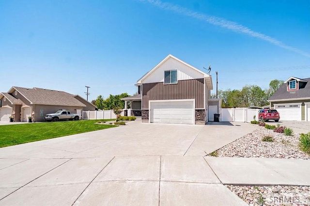 4230 Rockingham Circle, Idaho Falls, ID 83404