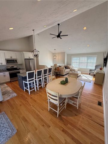13 Carltons Trail, Smithfield, RI 02917