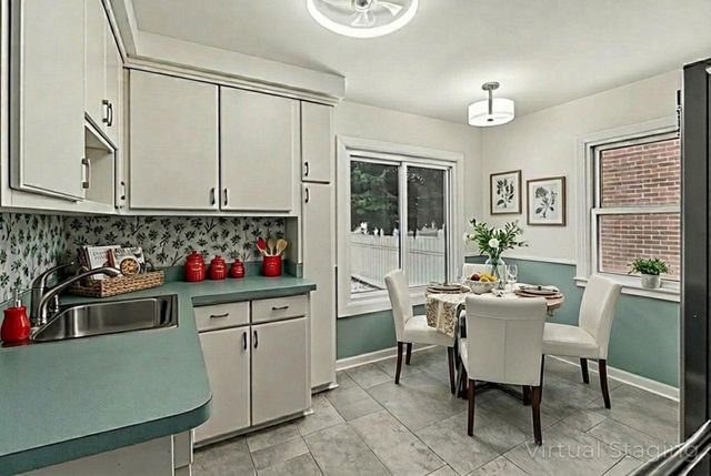 9885 Hubert Avenue, Allen Park City, MI 48101