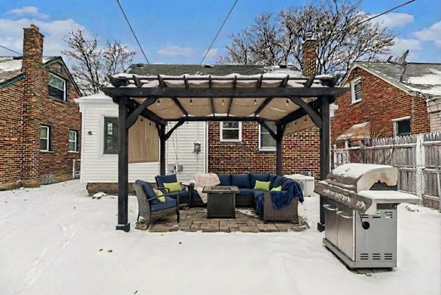 9885 Hubert Avenue, Allen Park City, MI 48101