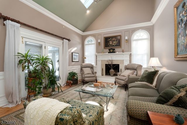 39 Red Oak Way, Montgomery Twp., NJ 08502