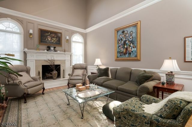 39 Red Oak Way, Montgomery Twp., NJ 08502