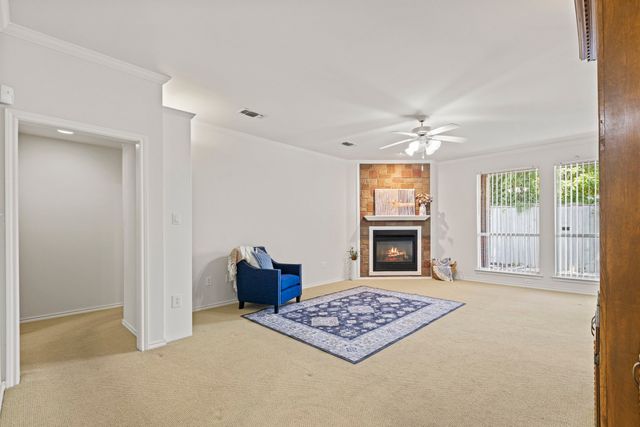 684 Jeff Court, Irving, TX 75060