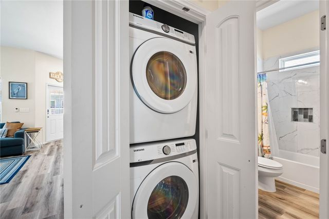 107 Caledonia, Rockport, TX 78382