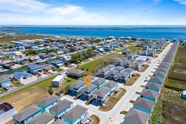 107 Caledonia, Rockport, TX 78382