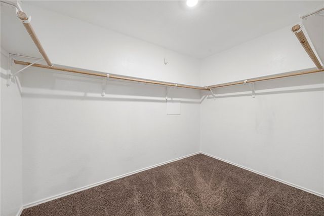 8004 Front Nine Lane, Navasota, TX 77868