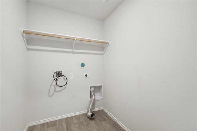 8004 Front Nine Lane, Navasota, TX 77868