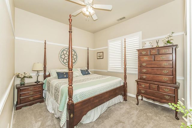 1923 N Douglas Avenue, Clovis, CA 93619