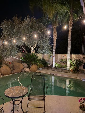 1923 N Douglas Avenue, Clovis, CA 93619