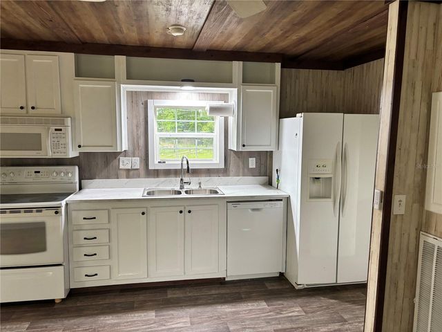 11511 NE 110TH TERRACE, Oxford, FL 34484