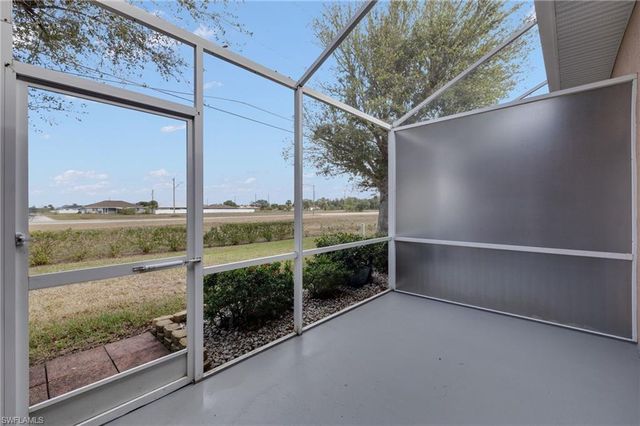 2221 NE 15th LN, Cape Coral, FL 33909