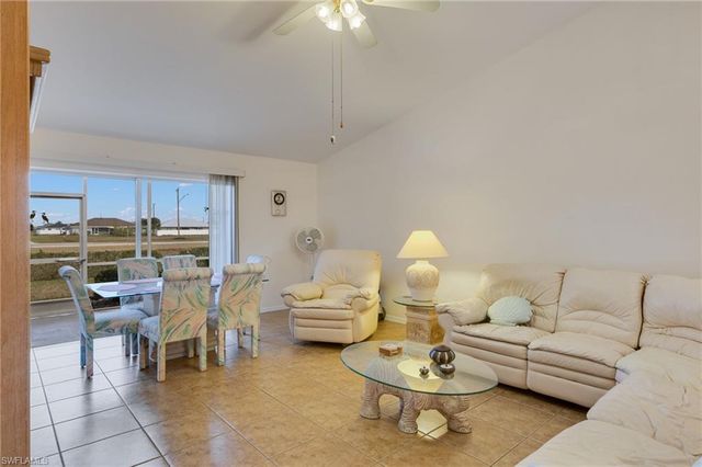 2221 NE 15th LN, Cape Coral, FL 33909