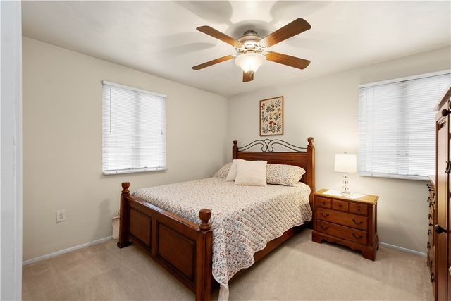 1846 Gina Dr, West Mifflin, PA 15122