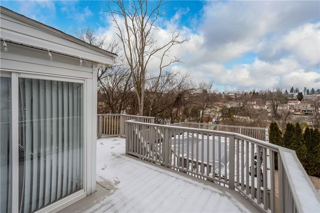 1846 Gina Dr, West Mifflin, PA 15122