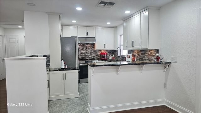 1092 N FLORIDA AVENUE, Tarpon Springs, FL 34689