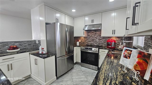 1092 N FLORIDA AVENUE, Tarpon Springs, FL 34689