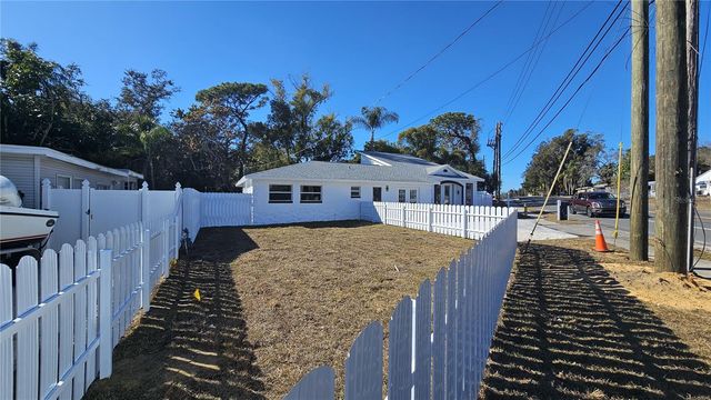 1092 N FLORIDA AVENUE, Tarpon Springs, FL 34689