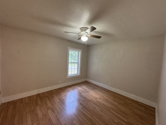 467 Gip Manning Rd, Clarksville, TN 37042