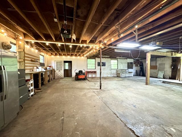 467 Gip Manning Rd, Clarksville, TN 37042