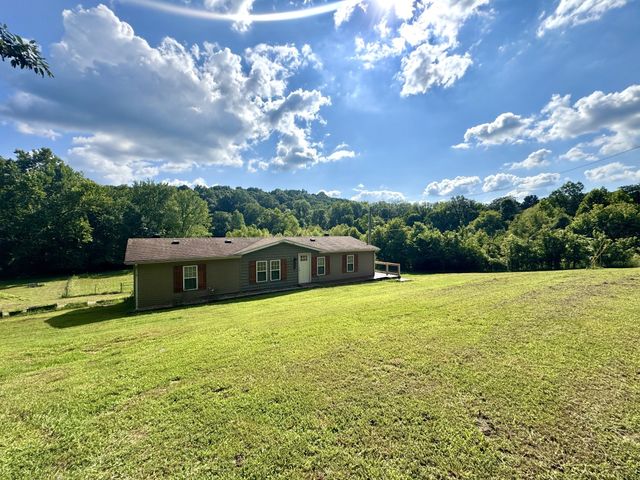 467 Gip Manning Rd, Clarksville, TN 37042