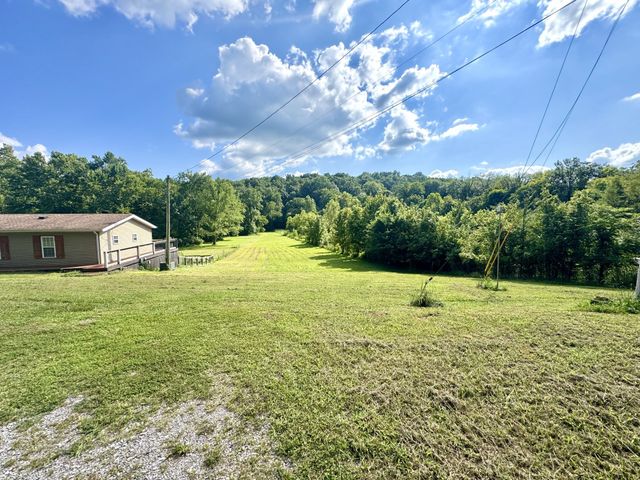467 Gip Manning Rd, Clarksville, TN 37042