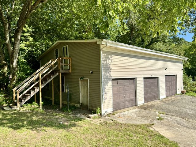 467 Gip Manning Rd, Clarksville, TN 37042
