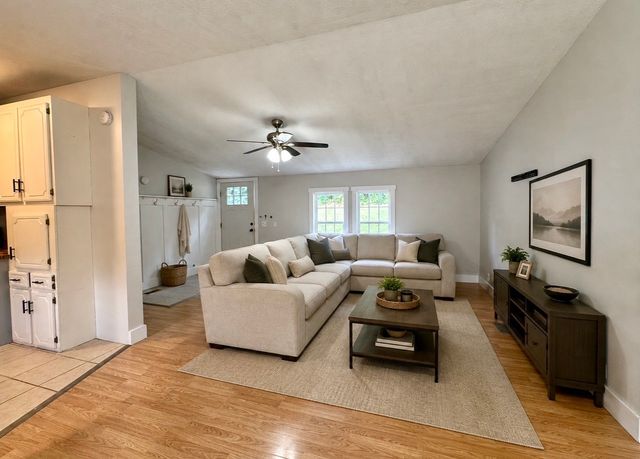467 Gip Manning Rd, Clarksville, TN 37042