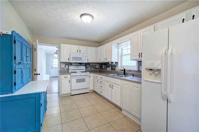 1334 N Highway 113, Temple, GA 30179
