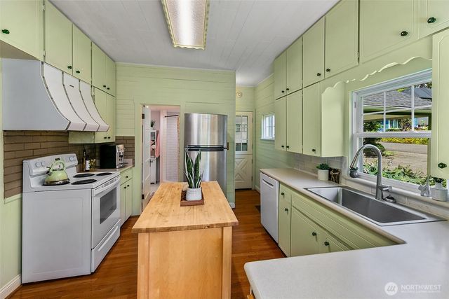 415 9th Street, Snohomish, WA 98290