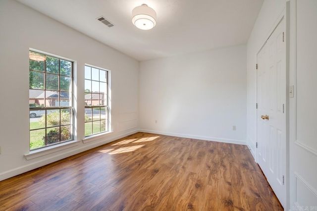 1340 Stone Crest Drive, Conway, AR 72034