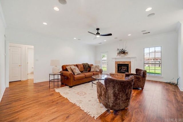 1340 Stone Crest Drive, Conway, AR 72034