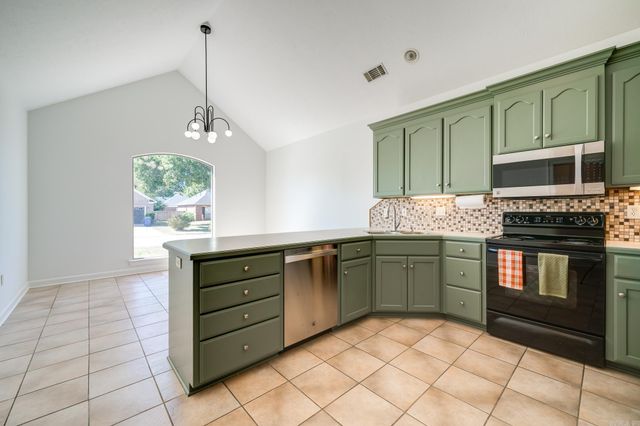 1340 Stone Crest Drive, Conway, AR 72034