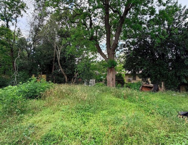 5626 Schevers Street, Houston, TX 77033