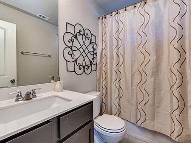207 Wainscot Oak WAY, San Marcos, TX 78666
