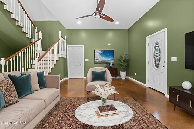 8811 Ellis Lane, Powell, TN 37849