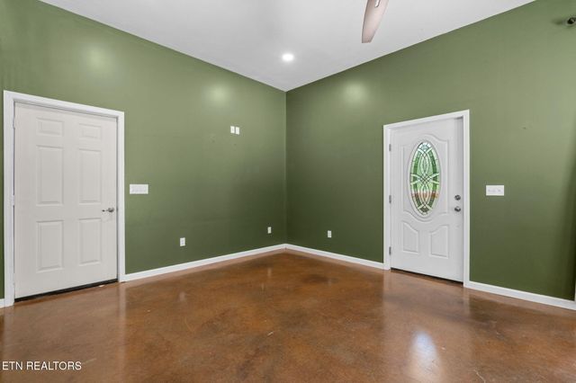 8811 Ellis Lane, Powell, TN 37849