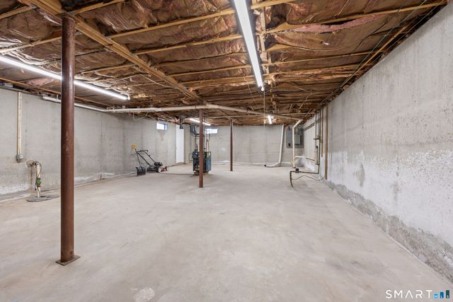 9 High Top Circle East, Hamden, CT 06514