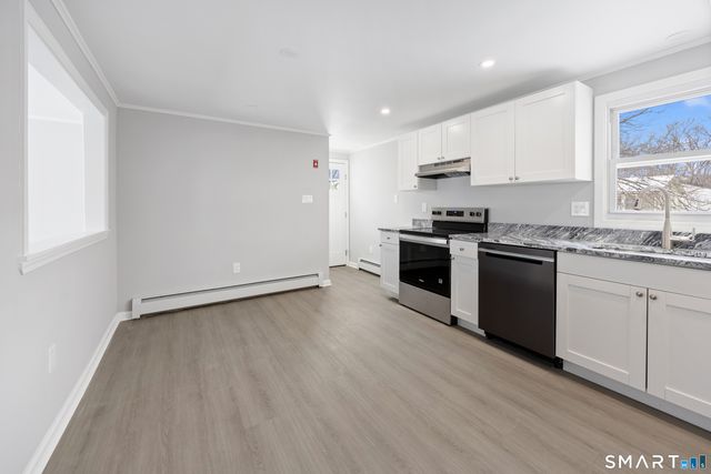 9 High Top Circle East, Hamden, CT 06514