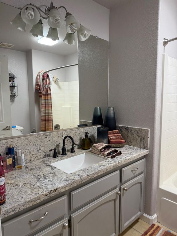 Image 11 of property listing at 3110 Chianti Avenue, Madera, CA 93637