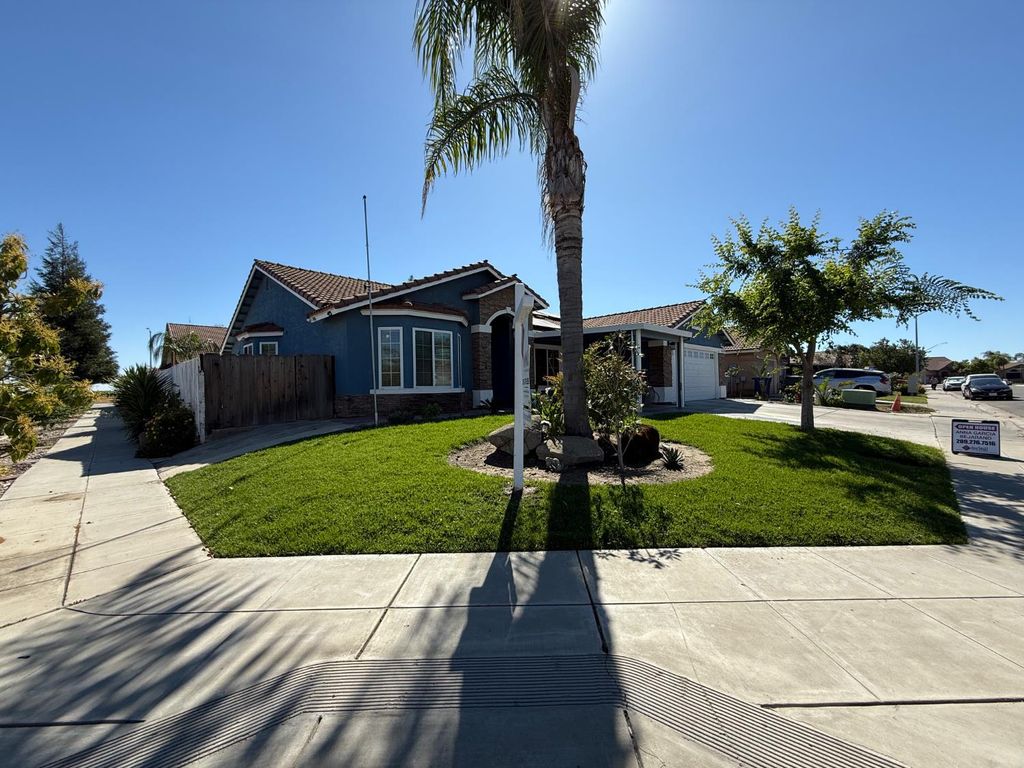 Image 3 of property listing at 3110 Chianti Avenue, Madera, CA 93637