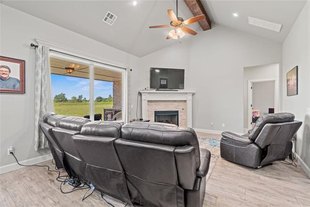 11216 SW 42nd Court, Mustang, OK 73064